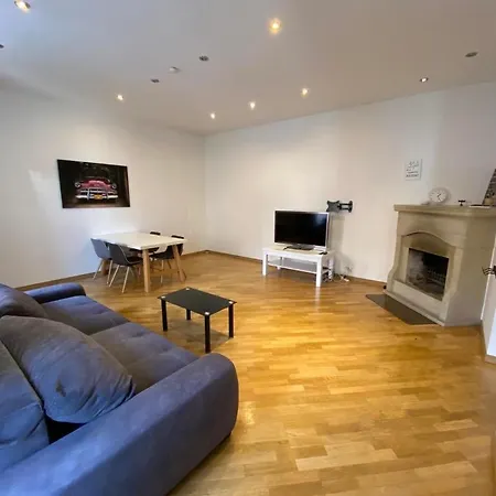 Daire Modern Old Town With Sunny Balcony *